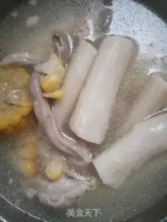Make Pork belly corn soup step 4
