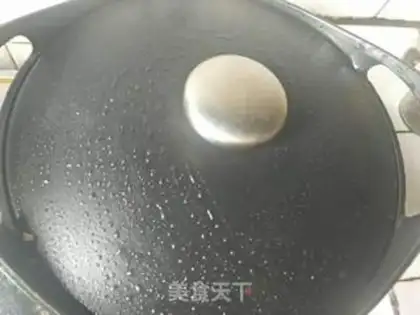 Make Hands on lamb rice step 6