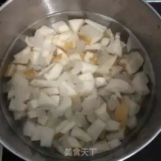 Make Wine, iced pears step 1