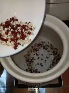 Make Red bean rice porridge step 1
