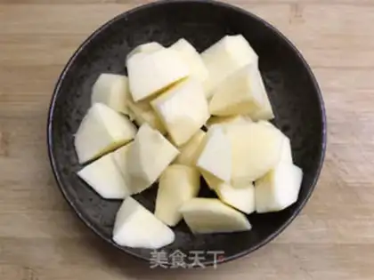 Make A silver spoon of apple date step 4