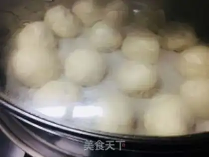 Make Five fragrance pork buns step 7