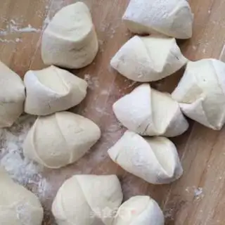 Make Poach buns step 5