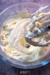 Make Strawberry Snow Maiden step 6