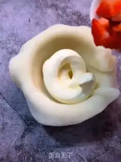 Make Strawberry Snow Maiden step 7
