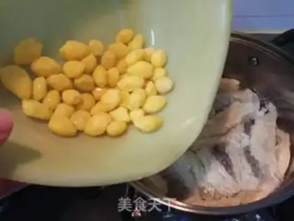Make Pyramid egg candy step 3