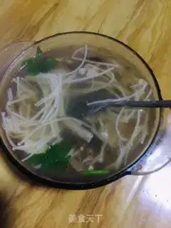 Make Golden pins and mushrooms, skinny broth step 4
