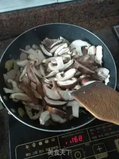 Make Onion fried meat step 2