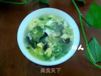 Make cucumber-mixed egg soup step 6