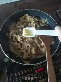 Make Onion fried meat step 6