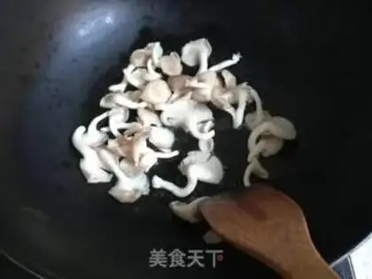 Make Mushroom green meatball soup step 6