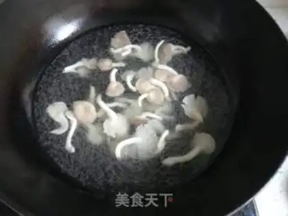 Make Mushroom green meatball soup step 7