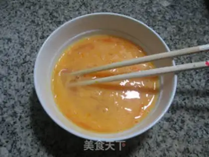 Make Scrambled duck eggs step 4