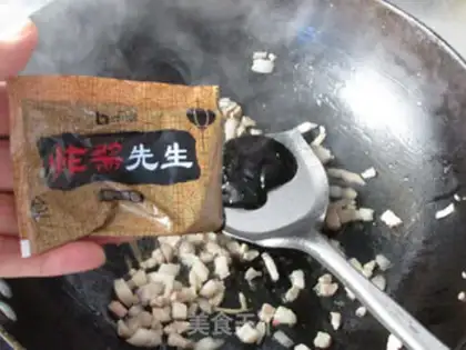 Make Five-colour fried noodles step 7