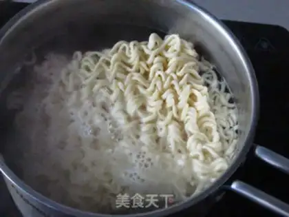 Make Five-colour fried noodles step 11