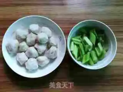 Make Sphinx shrimp ricefish balls step 3