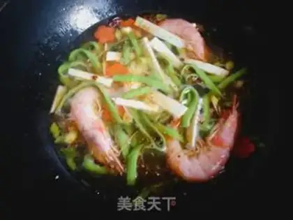 Make Shrimp spinach noodles step 11