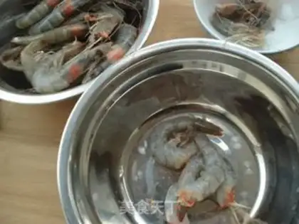Make Fried phoenix shrimp step 1