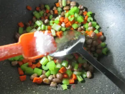 Make Peanut carrots for pelicans step 5
