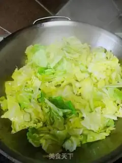 Make The hand tore the cabbage step 2