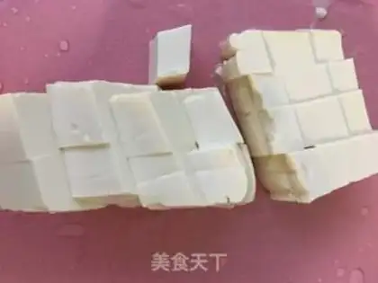 Make Tofu soup step 1