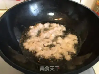 Make Chicken-head fried shrimp step 3