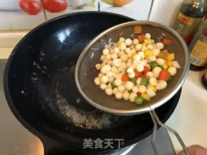 Make Chicken-head fried shrimp step 5