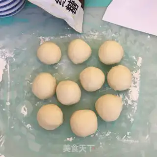 Make Red sugar cake step 2