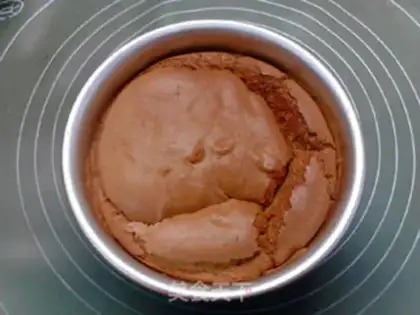 Make Red wine and greasy twirl cake step 14