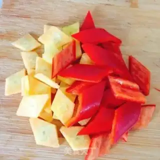 Make Carrot, beans, fried step 1