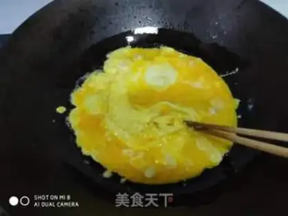 Make Onion fried eggs step 3
