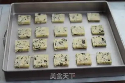 Make Sea-mass crackers step 7