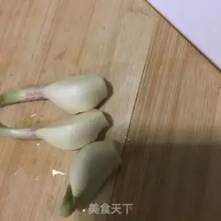 Make Pineapple with hair step 12