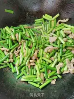 Make Garlic fried meat step 7