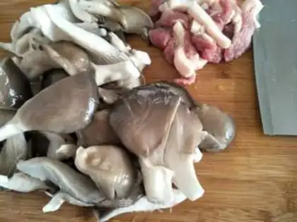 Make Five flowers for mushrooms step 2