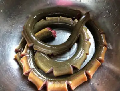 Make Garlic and yellow step 0