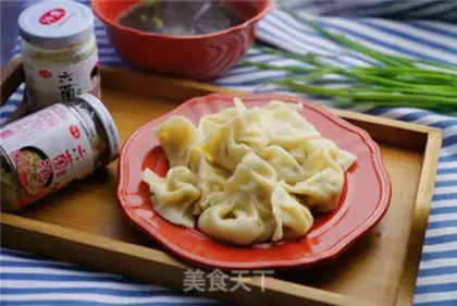 Make Six fungus meat dumplings step 10