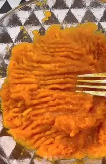 Make Pumpkin mini-basket step 1