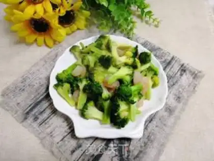 Make Pelican shrimp broccoli step 11