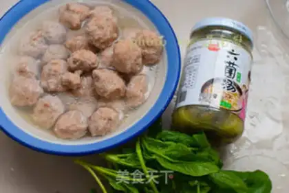 Make Meatball hemp soup step 0