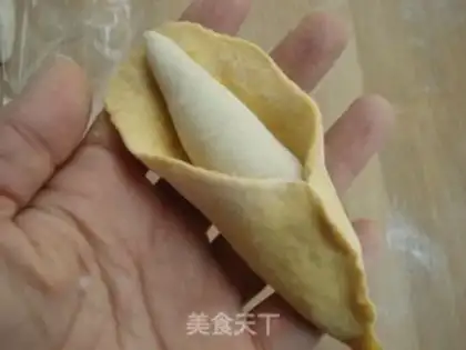 Make Banana buns step 3