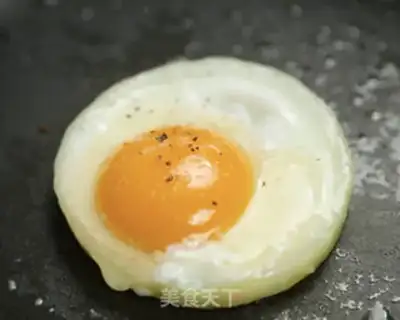 Make Fried eggs step 5