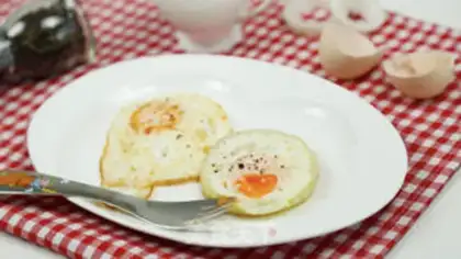 Make Fried eggs step 6