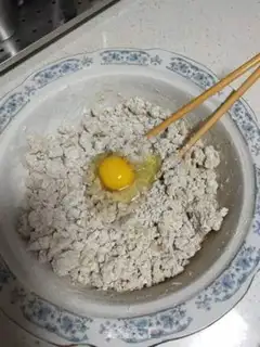 Make The lamb soup makes noodles step 1