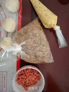 Make Mexican pine buns step 6