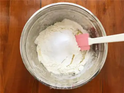 Make Lemon Madeline doughnuts step 3