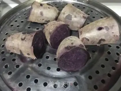 Make Potatoes with flowers step 0