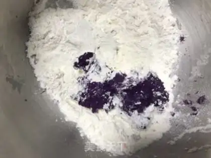 Make Potatoes with flowers step 3