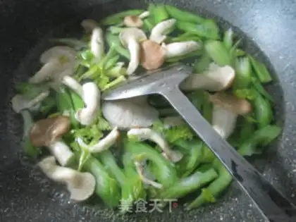 Make ♪ Squeeze the veggies ♪ step 1