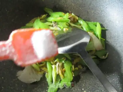 Make ♪ Squeeze the veggies ♪ step 3